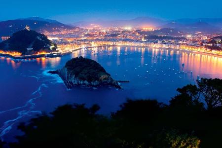 San Sebastián bietet einen der schönsten Stadtstrände weltweit.