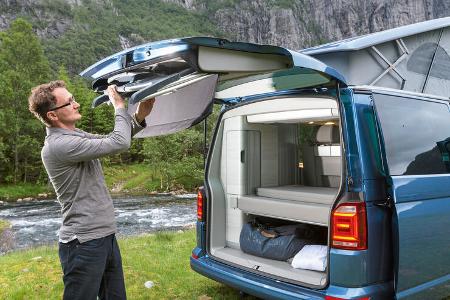 Campingstühle gehören zur Ausstattung