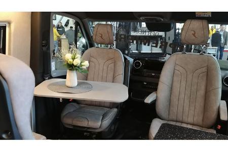 Sitzgruppe, drehbare Fahrersitze, Essplatz