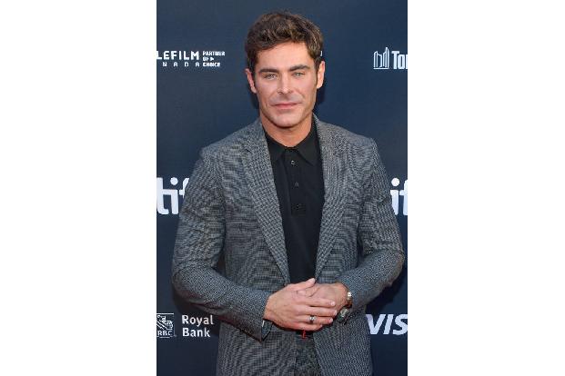 Auch Zac Efron stellte 2013 fest, dass es ihm immer schwerer fiel, vor der Kamera zu stehen. Der Schauspieler zog die Konsequenzen, machte einen Entzug und ist seit zehn Jahren clean.