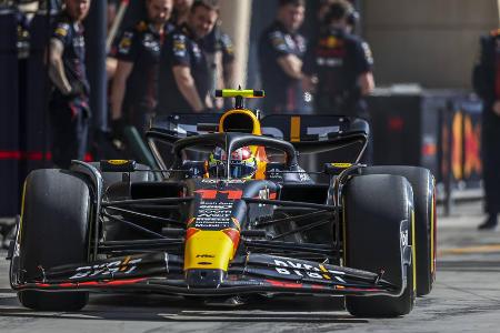 Formel 1: Die Trainingsbestzeiten von Bahrain - Nach dem 3. Freien Training in Bahrain lässt sich nun erahnen, wo die einzelnen Teams zum Saisonauftakt in der Hackordnung stehen. Fernando Alonso scheint derzeit sensationell auf Augenhöhe mit den Red Bulls an der Spitze zu stehen. Mercedes zündet bislang noch nicht wirklich. Alle Zeiten im Überblick: