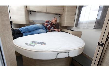 Heckbett, Queensbett, Schlafzimmer