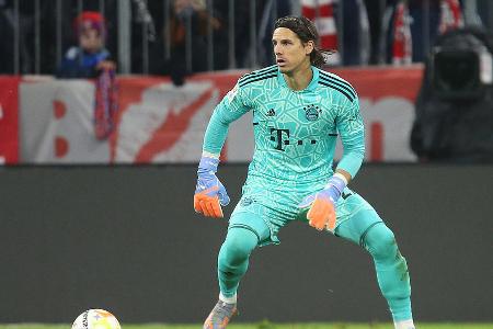 FC Bayern - TOR: Yann Sommer - Note: 3,0 - Beim frühen 0:1 konnte Münchens Keeper nichts ausrichten. Bekam anschließend keine große Gelegenheiten, um sich auszuzeichnen. Am Ende stehen drei Gegentore, was ihn zu Recht verärgerte.