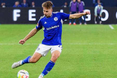 ABWEHR: Cédric Brunner - Note: 3,5 - Hatte Bynoe-Gittens vor der Pause gut im Griff. War mit seiner Spritzigkeit zudem in der Konterabsicherung immens wichtig. Leistete sich später Schwächephasen.