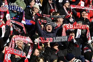 Warnstreik: RB organisiert Fan-Charter nach Manchester