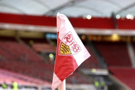 VfB mit Brustring in Regenbogenfarben