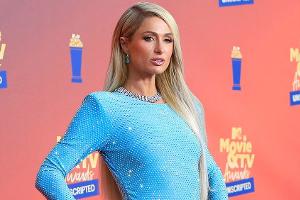 In der achten Klasse: Paris Hilton wurde von Lehrer geküsst