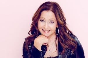 Zusatzkonzert: Vicky Leandros spielt drei Mal in der Elbphilharmonie