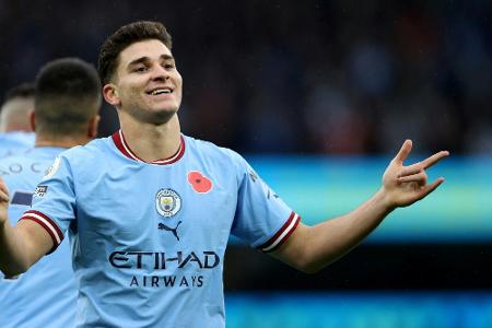 Weltmeister Alvarez verlängert bei Manchester City