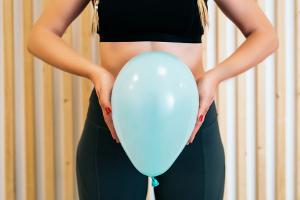 Beckenbodentraining: Fünf schonende Übungen für zuhause