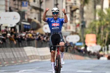 Mailand-Sanremo: Van der Poel gewinnt Frühjahrsklassiker