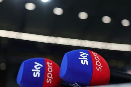 Sky-Kameramann durch Pyrotechnik verletzt