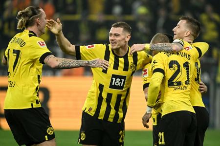 Sky-Kameramann durch Pyrotechnik verletzt