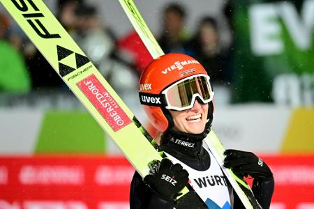 Althaus bei Skiflug-Premiere Dritte zur Halbzeit