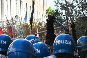 Drei Eintracht-Fans bleiben in Neapel in U-Haft