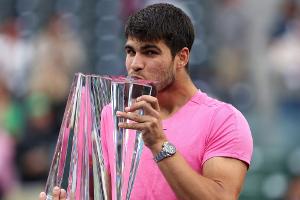 Alcaraz nach Turniersieg in Indian Wells wieder Nummer eins