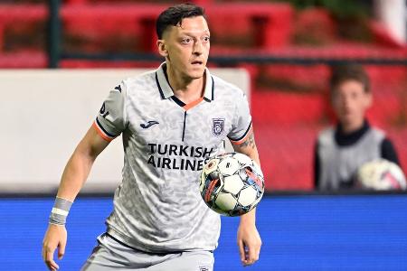 Mesut Özil beendet Karriere: 