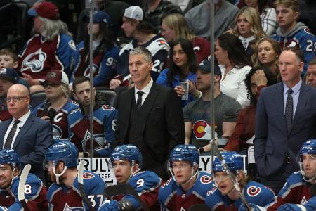 Stanley-Cup-Sieger Colorado verlängert mit Coach Bednar