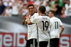 Götze verneigt sich vor Özil: "Genuss, mit ihm zu spielen"