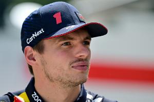 Magenverstimmung: Verstappen reist verspätet nach Dschidda