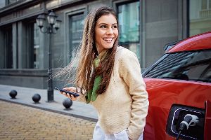 BDEW-Umfrage: Darum sind E-Autofahrer so zufrieden