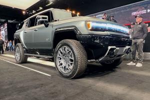 GMC Hummer EV SUV