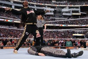 Überraschung im Ring: Rap-Legende Snoop Dogg siegt in Wrestling-Match