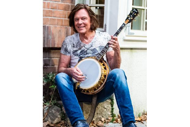 Nicht nur der spanische König spannt gerne im Sommerschloss auf der Baleareninsel aus – auch der “König von Mallorca” ist seiner Insel treu geblieben: Jürgen Drews hat ein Haus in Santa Ponsa.