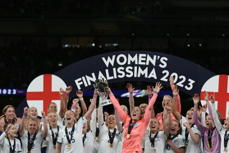 Frauenfußball: England gewinnt Finalissima gegen Brasilien
