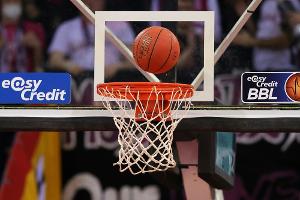 Basketball: Ex-Meister Bamberg wahrt Play-off-Chancen