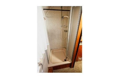 Niesmann Clou 570 (1980) Dusche f