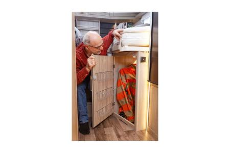 Kabe vs. Carthago - Wäscheschränke