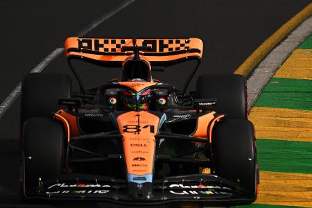 Oscar Piastri (McLaren) - Note 2,5 - Klammert man den Horror-Auftakt in Bahrain mal aus, zeigt Piastri so ziemlich das, was man sich von ihm erhofft hatte. Im Qualifying bewies er mit P9 in Saudi-Arabien seine Klasse. In einem turbulenten Melbourne-Rennen fuhr er als Achter erstmals in die Punkte. Für einen Rookie ist das ein mehr als ordentlicher Start.