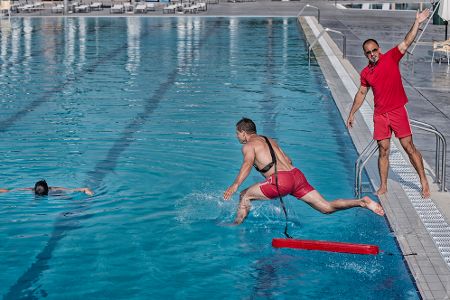 rettungseinsatz schwimmbad