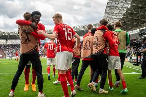 AZ Alkmaar gewinnt erstmals UEFA Youth League