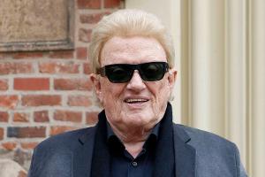 "Zehn nackte Friseusen" und Co.: Heino covert Ballermann-Songs