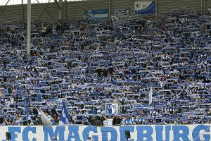 Derby-Schwung verpufft: HSV strauchelt in Magdeburg