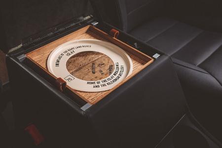 Land Rover Classic Defender Works V8 Islay Edition