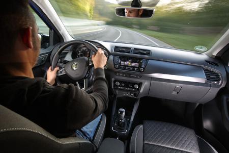 Skoda Fabia 1.2 TSI DSG, Cockpit, Fahrersicht