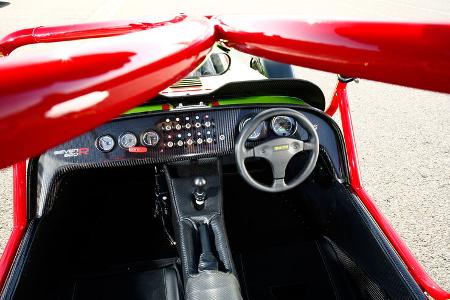 Caterham Seven 620 R, Cockpit