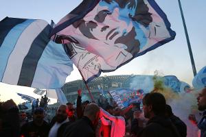 Ex-Frau: Maradona feiert Napoli-Titel "im Himmel"