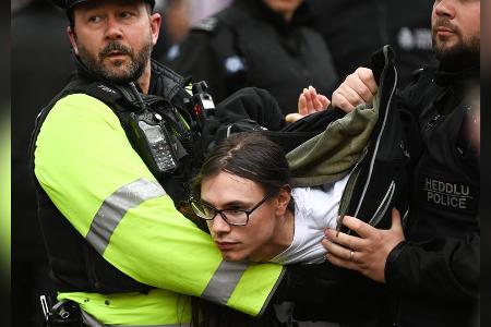 Krönung von Charles III. in London: Festnahmen bei Protesten