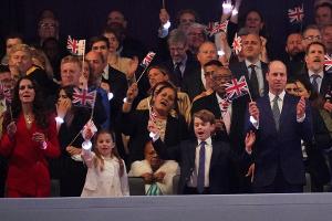 Krönungskonzert: Charlotte und George feiern Opa, Papa und die Muppets