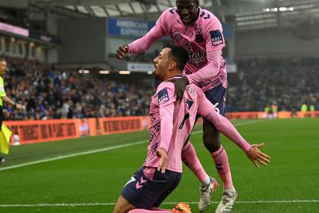 Spektakel in England: 21-Tore-Wahnsinn im Abstiegskampf