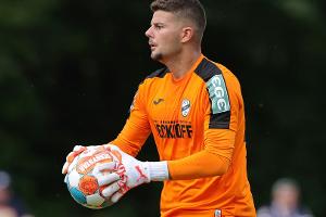 Bochum holt Torwart Thiede zurück