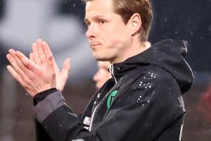 Drittliga-Aufsteiger Lübeck verlängert mit Trainer Pfeiffer