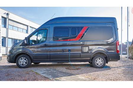 Bürstner Lineo C 590 (2022)