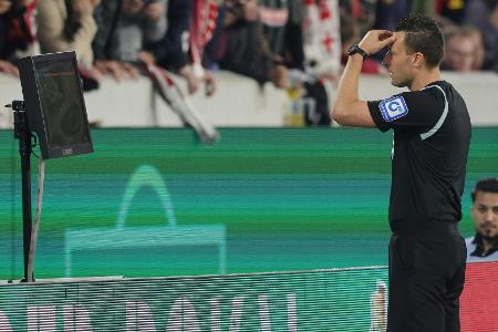 Umfrage: Mehrheit der Fans für Abschaffung des VAR