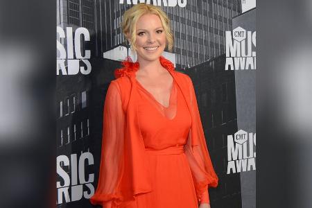 Katherine Heigl feiert ihr RomCom-Comeback - mit John Travolta