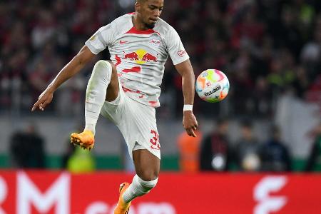 Nach rassistischen Anfeindungen: Henrichs erstattet Anzeige